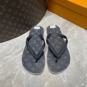 Louis Vuitton | Limited Edition Flip-Flops LYA04042522