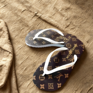 Louis Vuitton | Limited Edition Flip-Flops LYA04042531