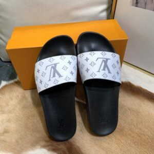 Louis Vuitton |  Slippers Unisex 012017