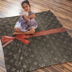 Louis Vuiiton | PREMIUM FLEECE BLANKET LYA26032535