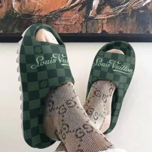 Louis Vuitton |  Unisex Cloud Slides LYA26032515